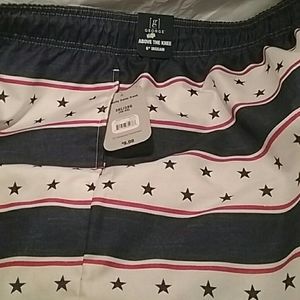 NWT  Men's  swim trunks  3XL